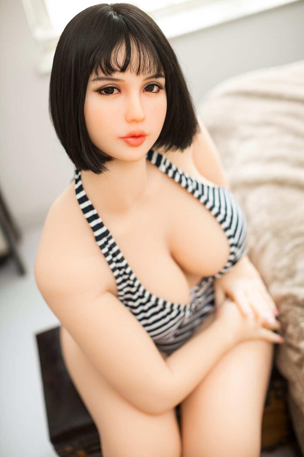 Everly thumbnail 4